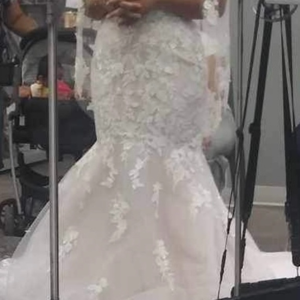 New wedding dress limited pictures at the moment
